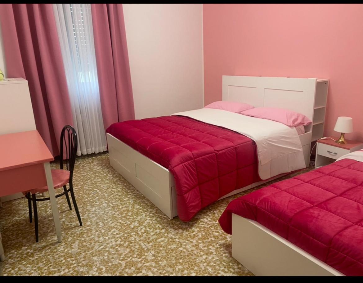 Aeroporto Room Azzano San Paolo Exteriér fotografie
